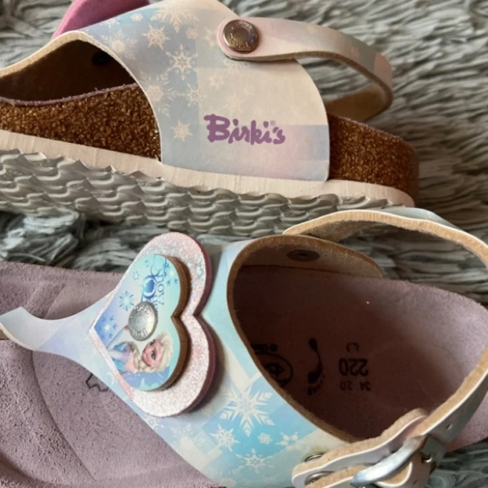 Gizeh Thong Frozen Elsa Sandals Size 34